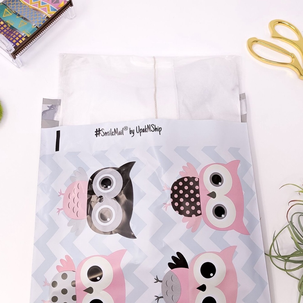 25 10X13 Owl Chevron Poly Mailers PRICE IS FIRM - Picture 6 of 7